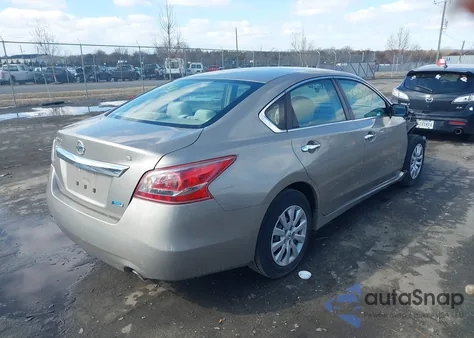 2013 Nissan Altima 2.5 S z USA, uszkodzony, nr VIN 1N4AL3AP9DC165340